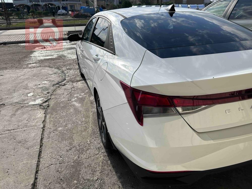 هیوندای ئەلەنترا